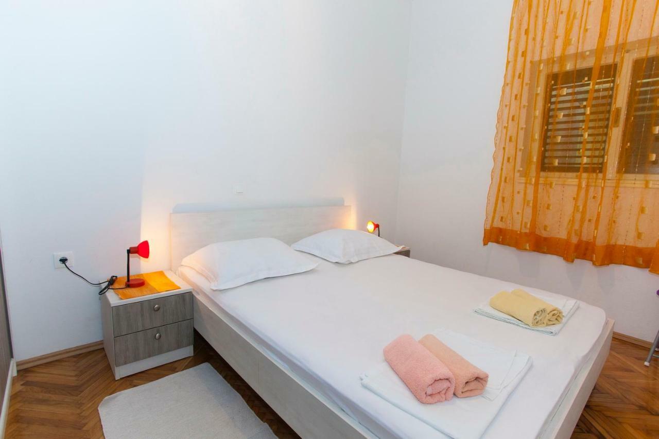 Apartmani Ruza Makarska Ngoại thất bức ảnh