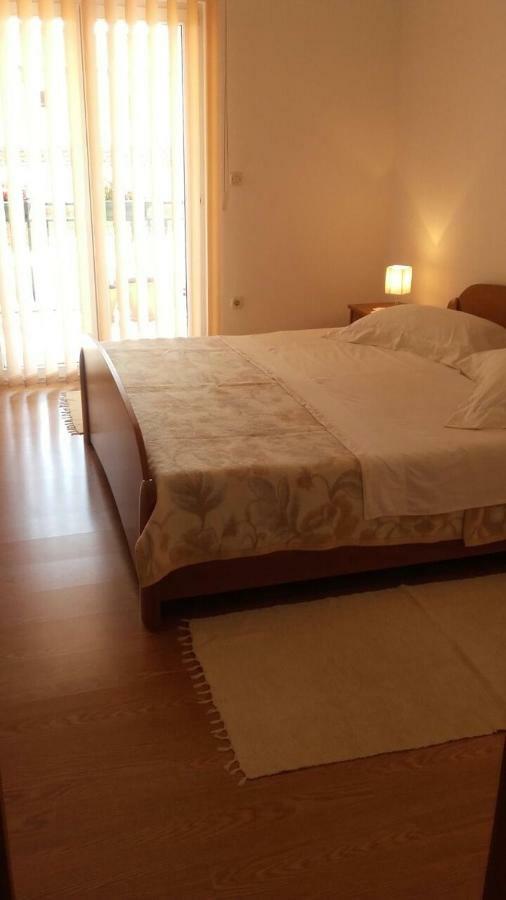 Apartmani Ruza Makarska Ngoại thất bức ảnh