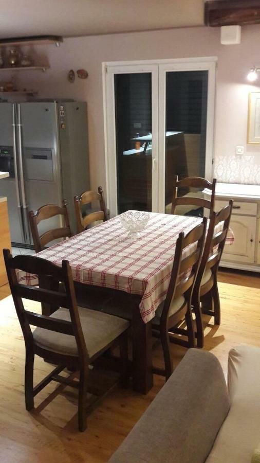Apartmani Ruza Makarska Ngoại thất bức ảnh